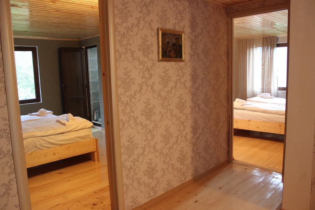 Sakhli Laghamshi Hotell Mestia Eksteriør bilde
