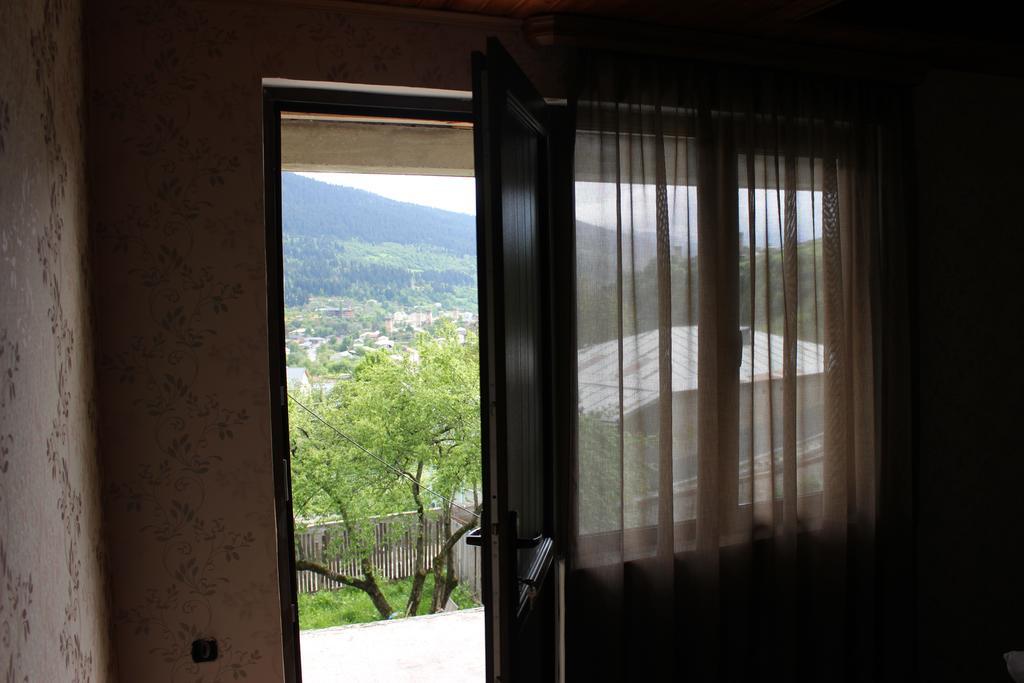 Sakhli Laghamshi Hotell Mestia Eksteriør bilde