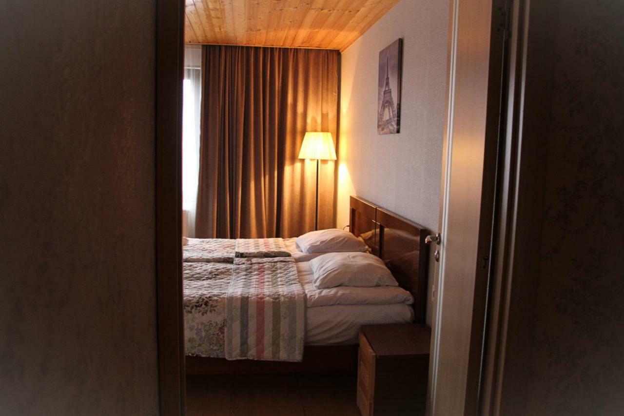 Sakhli Laghamshi Hotell Mestia Eksteriør bilde