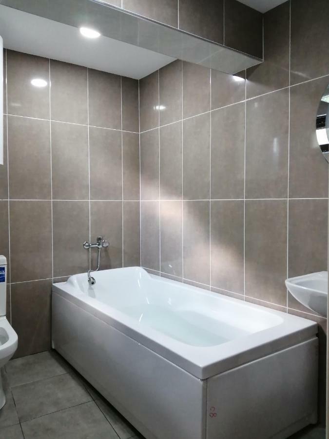 Sakhli Laghamshi Hotell Mestia Eksteriør bilde