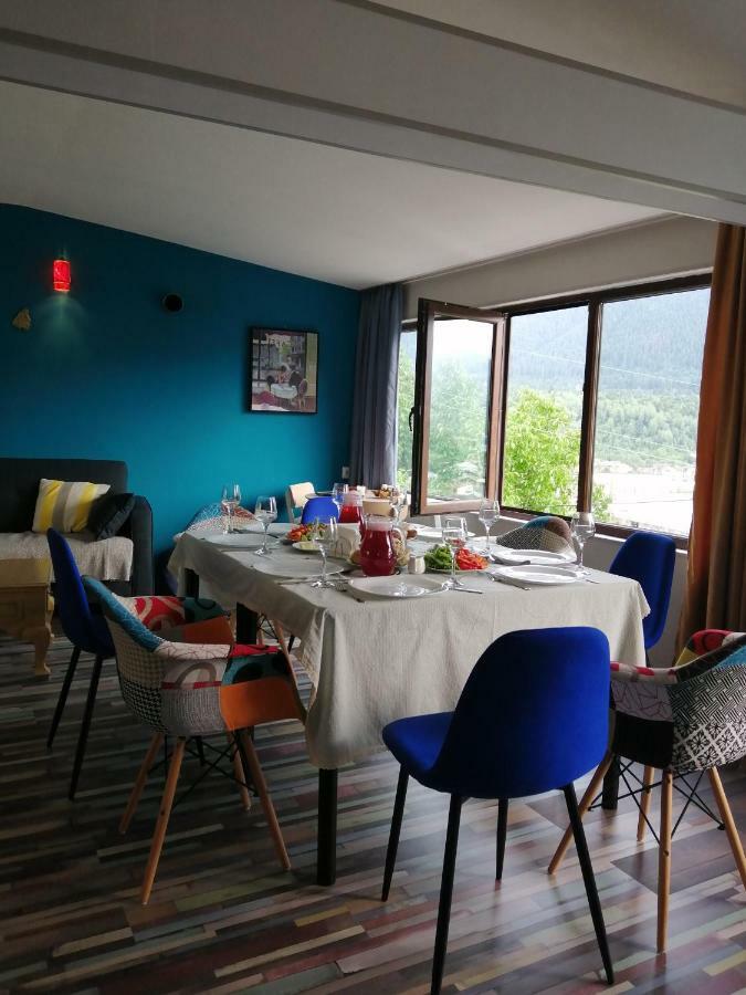 Sakhli Laghamshi Hotell Mestia Eksteriør bilde